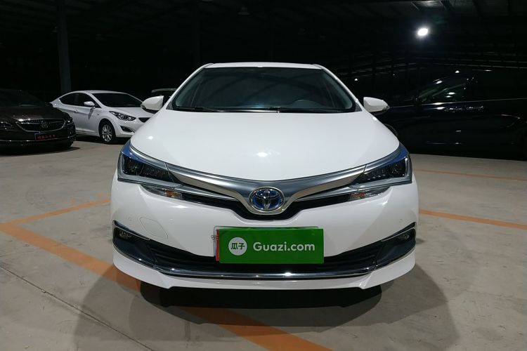 丰田 卡罗拉 2018款 双擎 1.8L E-CVT智尚版车身外观2