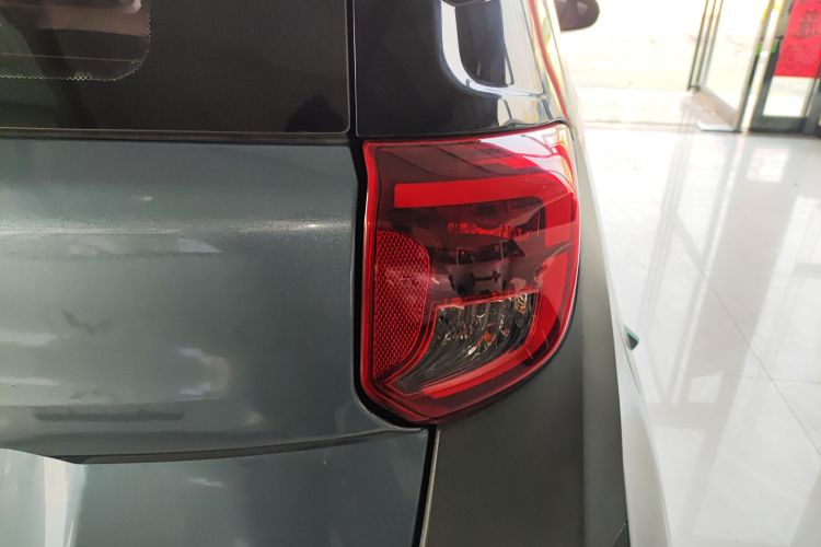 奇瑞 小蚂蚁 2021款 15万蚁粉款 新蚁酷版 三元锂车身外观6006