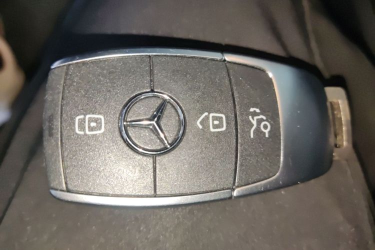 奔驰A级 2020款 改款 A 200 L 运动轿车时尚型中控内饰11