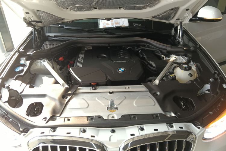 宝马X3 2021款 xDrive28i 豪华套装机舱底盘24