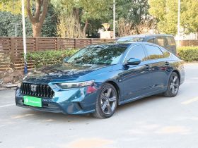 本田 英仕派 2023款 260TURBO 精致版