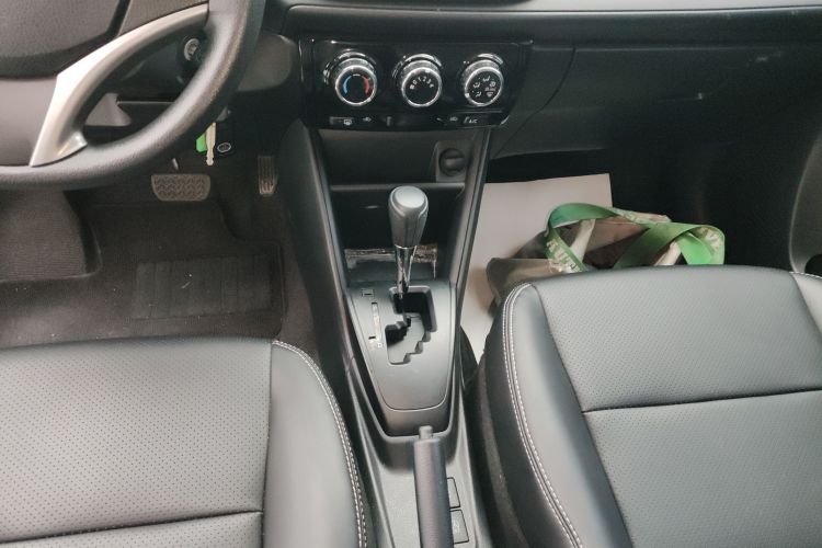 丰田 威驰 2021款 1.5L CVT创行版中控内饰18