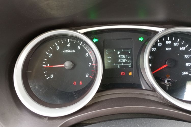 五菱汽车 五菱宏光 2021款 1.5L改款 S舒适型 电动助力LAR中控内饰14