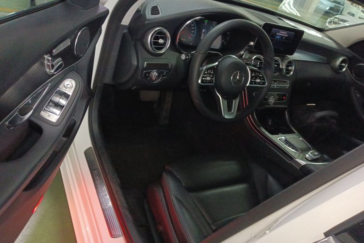 奔驰C级(进口) 2020款 C 260 旅行轿车中控内饰20