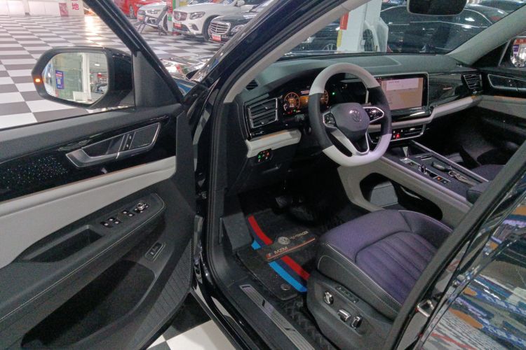 大众 途昂 2021款 330TSI 两驱尊崇豪华版中控内饰20