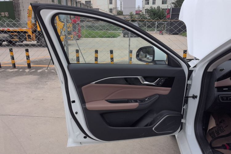 奔腾B70 2024款 龙腾版 1.5T 领跃型中控内饰47