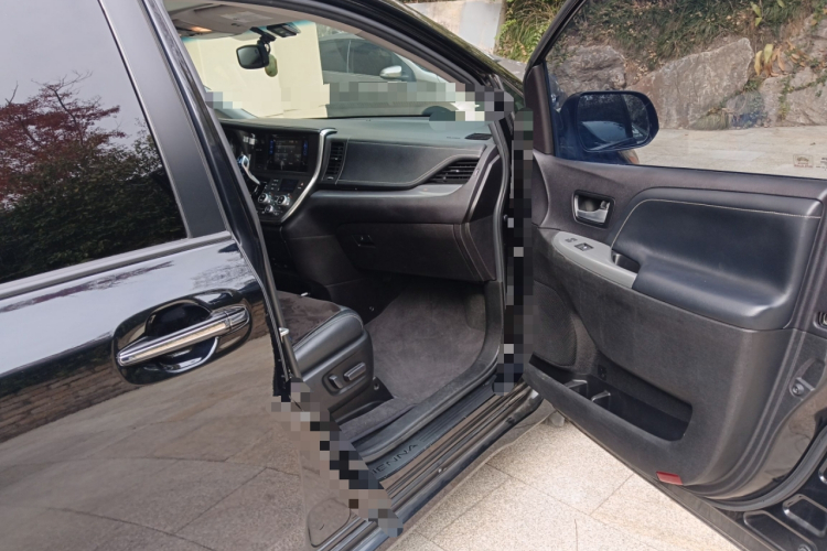 丰田Sienna（平行进口）局部细节9005