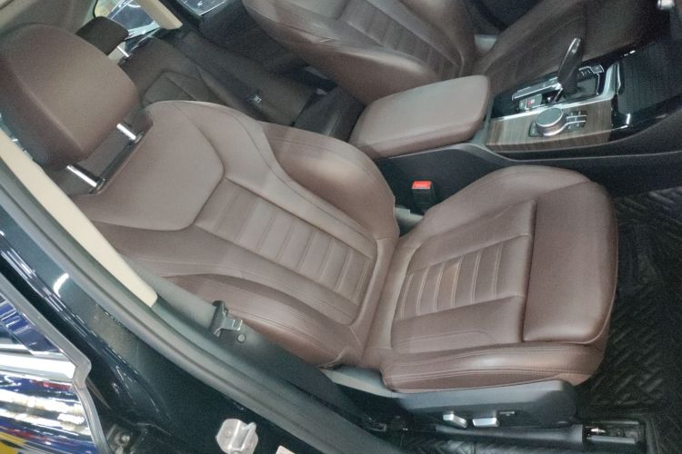 宝马X3 2020款  xDrive28i M运动套装局部细节41