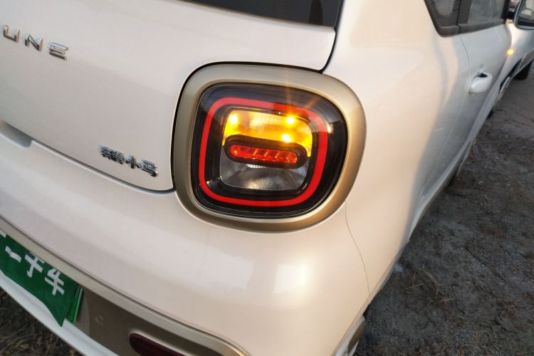 奔腾小马 2026款 222km 萌趣马 Plus车身外观9