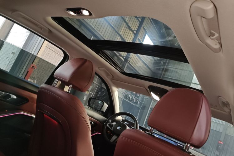 宝马3系 2024款 325Li M运动套装中控内饰22