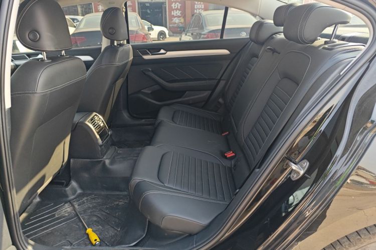大众 迈腾 2025款 众享款 280TSI DSG舒适型中控内饰7004