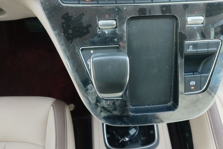 奔腾M9 2023款 2.0T 尊享型中控内饰18