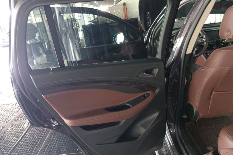 别克 昂科威 2017款 28T 四驱精英型中控内饰7008