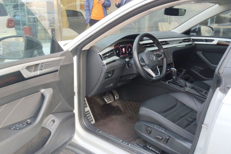 一汽-大众CC 2024款 猎装车 380TSI 猎心版中控内饰7003