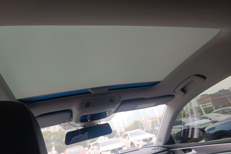 大众 2022款 凌渡L 280TSI DSG酷辣版中控内饰22