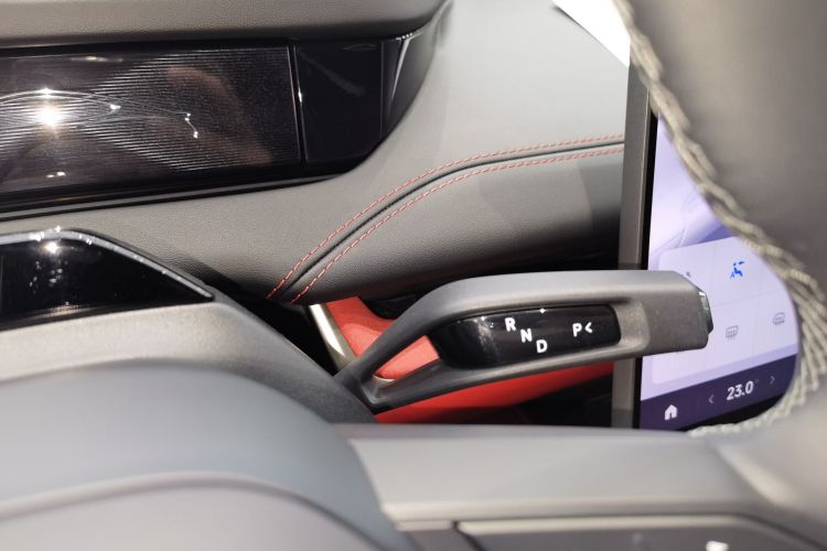 小米汽车 小米SU7 2024款 后驱超长续航高阶智驾Pro版中控内饰18