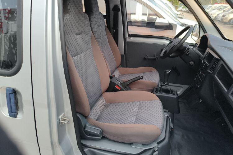 五菱汽车 五菱之光 2020款 1.2L 厢式运输车实用型 国VI 5座 LSI局部细节41