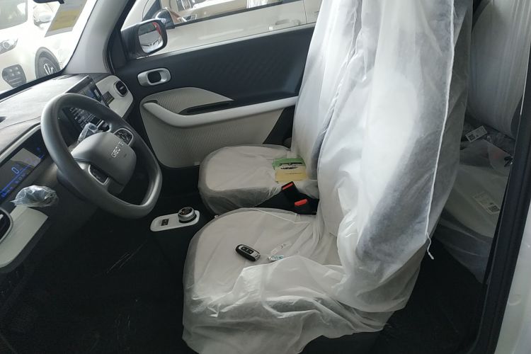 吉利银河 熊猫 2025款 210km 元气熊中控内饰19