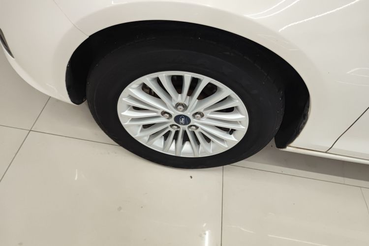 福特 福睿斯 2015款 1.5L 自动舒适型车身外观6007