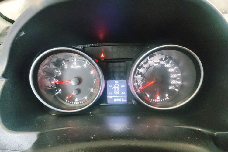 哈弗H6 2014款 运动版 1.5T 手动两驱精英型中控内饰14