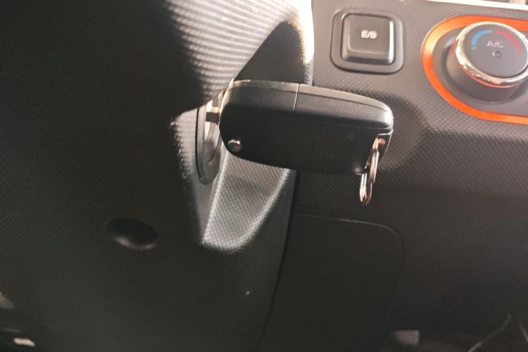 五菱汽车 宏光MINIEV 2020款 自在款 磷酸铁锂中控内饰7001