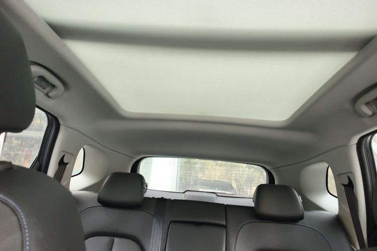 荣威RX5 2025款 PLUS 330TGI 自动领潮智惠版局部细节22