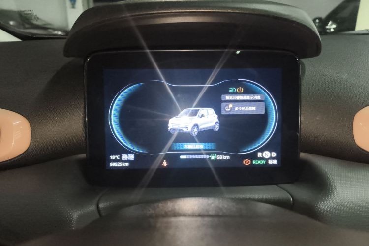 零跑汽车 零跑T03 2021款 400舒享版中控内饰14