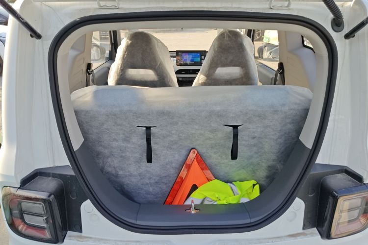 吉利银河 2024款 熊猫mini 200km 耐力熊机舱底盘23