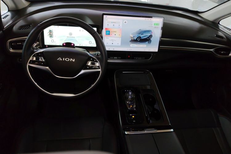 埃安 AION V 2021款 Plus 80 智享科技版 三元锂中控内饰12
