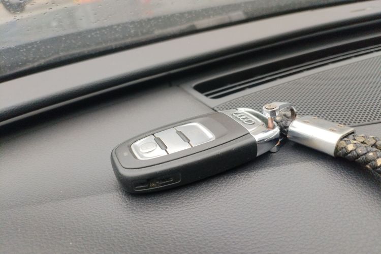 奥迪A6L 2017款 45 TFSI quattro 运动型中控内饰7001