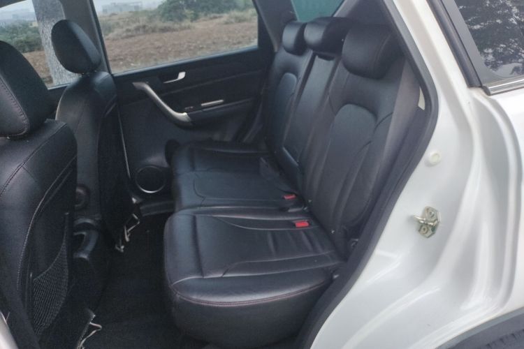 哈弗H6 2014款 运动版 2.4L 自动精英型中控内饰21