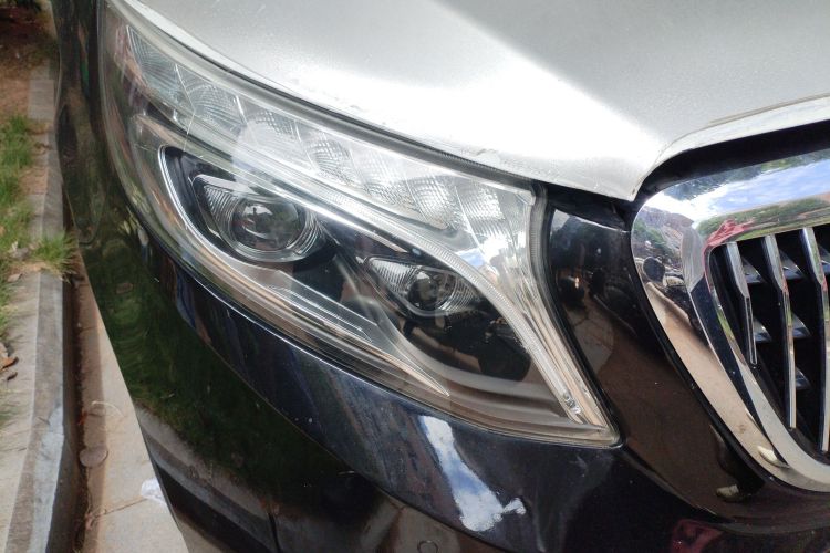 奔驰 威霆 2020款 2.0T 商务版 7座车身外观6006