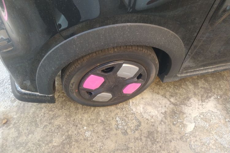 吉利银河 2025款 210km 熊猫卡丁车身外观6007