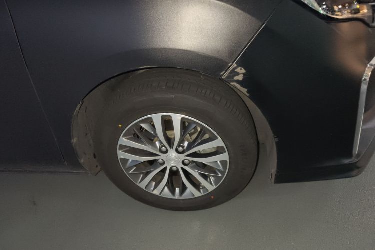 别克GL8 2020款 ES陆尊 653T 舒适型车身外观10