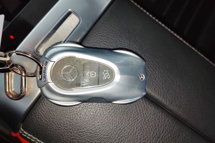 奔驰C级 2022款 C 200 L 运动版中控内饰11