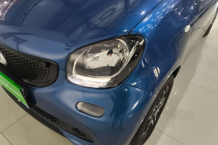 smart forfour 2016款 0.9T 66千瓦先锋版局部细节36