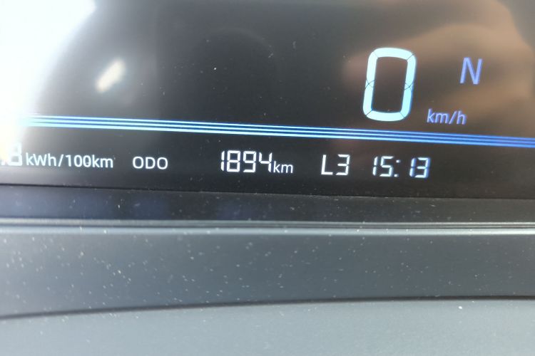 吉利银河 2025款 210km 熊猫卡丁中控内饰15