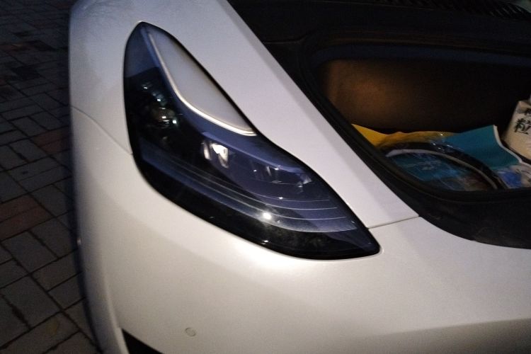 特斯拉 Model Y 2022款 改款 后轮驱动版车身外观6006