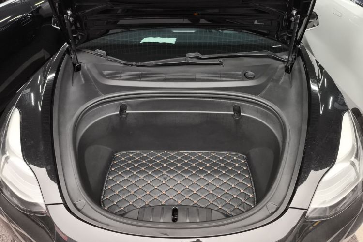 特斯拉 Model 3 2020款 标准续航后驱升级版局部细节24