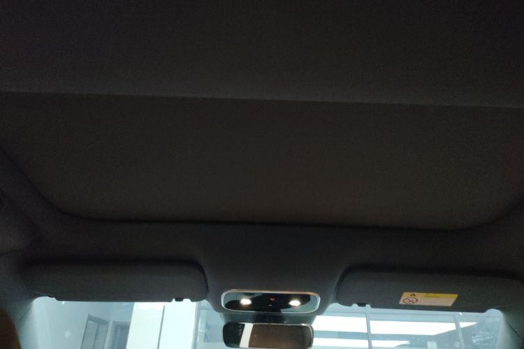 鸿蒙智行 问界M8 2025款 纯电 Max+ 六座四驱版中控内饰22