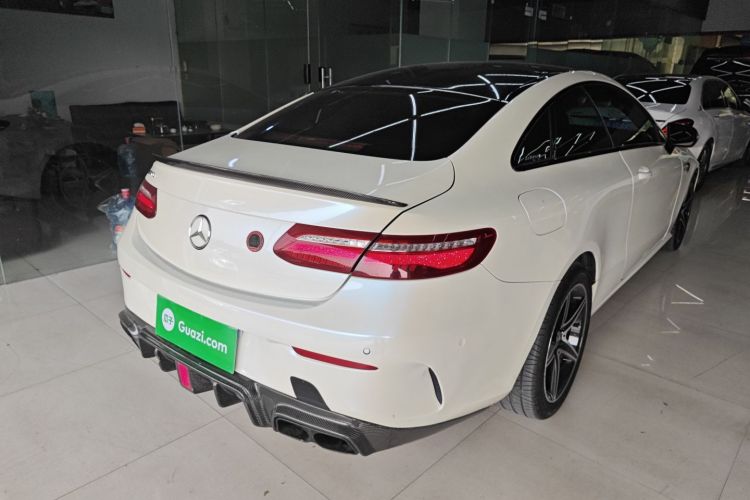 奔驰E级(进口) 2019款 E 200 轿跑车车身外观7