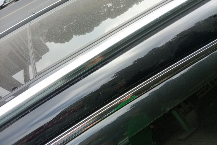 比亚迪 唐 2018款 2.0T 自动智联尊荣型 7座 国V局部细节57