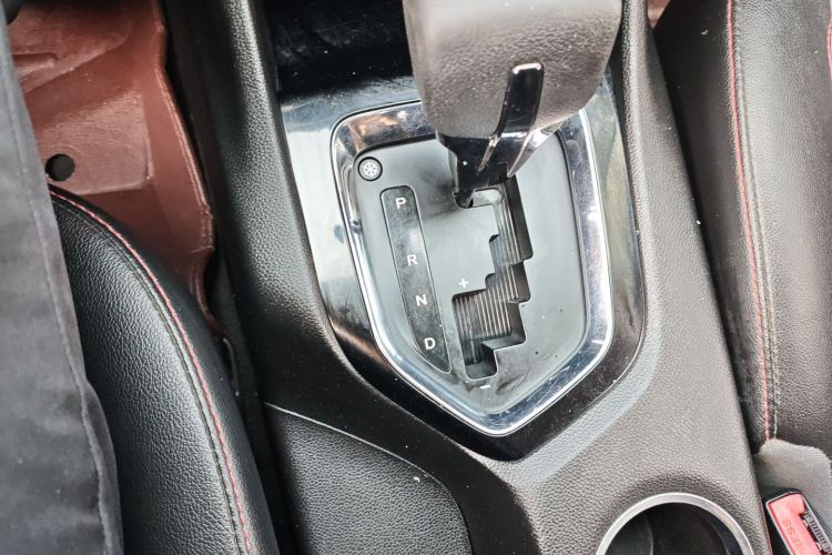 东南DX3 2016款 1.5T CVT旗舰型中控内饰18