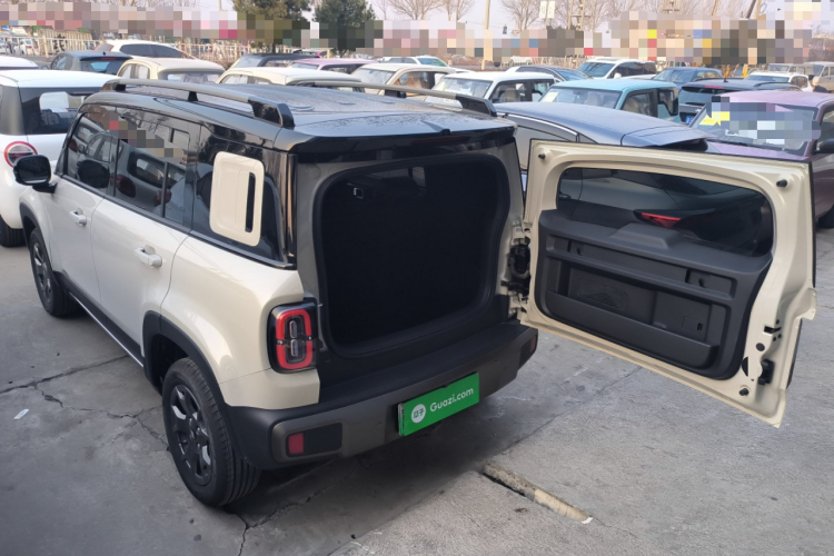 宝骏悦也Plus 2026款 301km旗舰版机舱底盘23