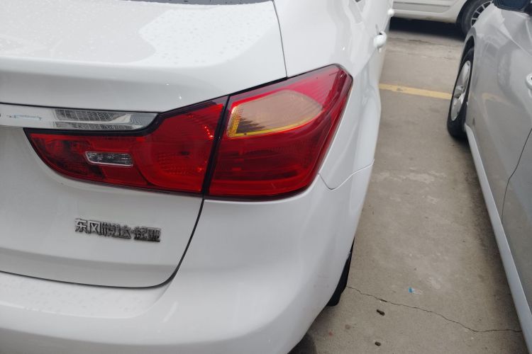 起亚K3 2013款 1.6L 自动GL车身外观6006