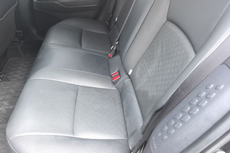 丰田 奕泽IZOA 2018款 2.0L 奕驰版 国VI中控内饰21