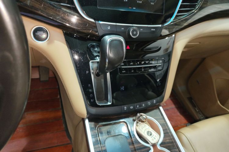 别克GL8 2018款 ES 28T 旗舰型 国VI中控内饰18