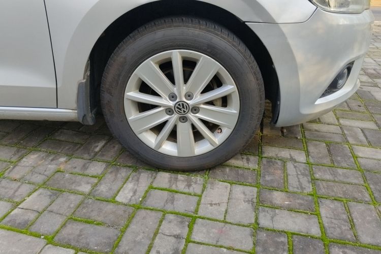 大众 捷达 2015款 质惠版 1.6L 自动舒适型车身外观10