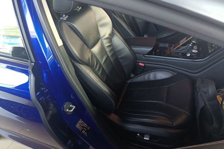 红旗H5 2018款 30TD 智联韵动版局部细节41