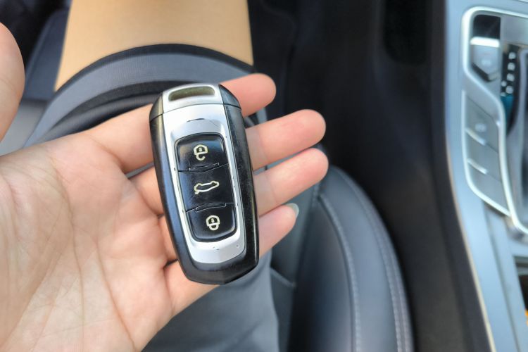 吉利汽车 帝豪 2018款 1.5L CVT向上互联版中控内饰11